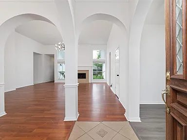 Nhà bán 4 phòng ngủ tại Houston, TX - $299,000 - ảnh 2