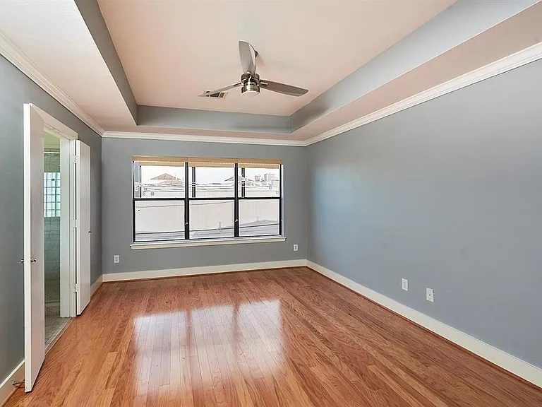 Nhà bán 4 phòng ngủ tại Houston, TX - $345,000 - ảnh 4