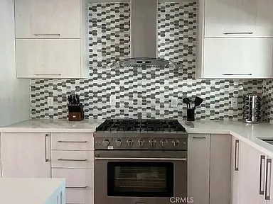 Nhà bán 5 phòng ngủ tại Anaheim, CA - $1,850,000 - ảnh 3