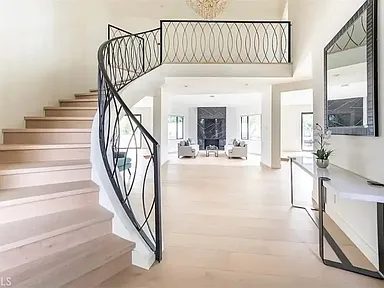 Nhà bán 5 phòng ngủ tại Anaheim, CA - $1,850,000 - ảnh 6