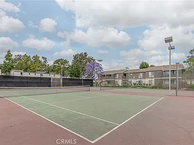 Nhà bán 2 phòng ngủ tại Santa Ana, CA - $495,000 - ảnh 9