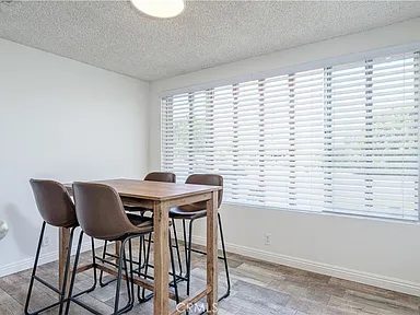 Nhà bán 3 phòng ngủ tại Anaheim, CA - $899,000 - ảnh 7
