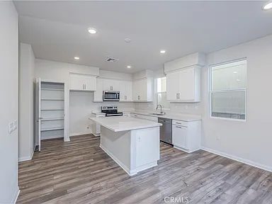 Nhà bán 3 phòng ngủ tại Upland, CA - $698,000 - ảnh 2