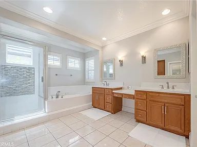 Nhà bán 5 phòng ngủ tại Huntington Beach, CA - $2,549,000 - ảnh 10