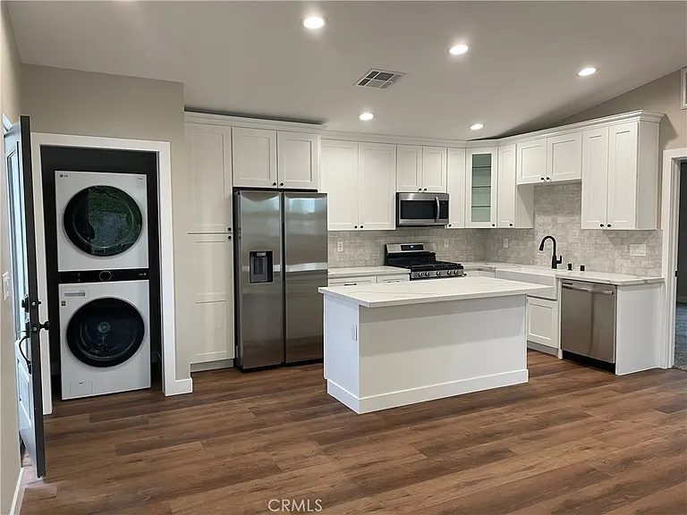 Nhà bán 4 phòng ngủ tại Anaheim, CA - $1,750,000 - ảnh 9