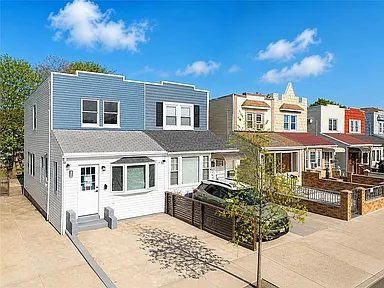 Nhà bán 3 phòng ngủ tại Brooklyn, NY - $799,900