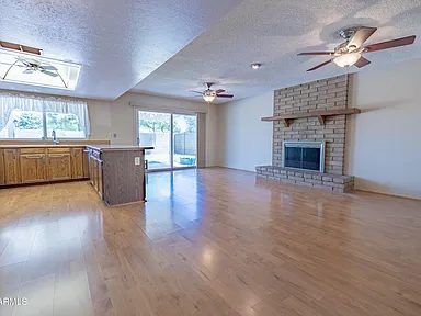 Nhà bán 4 phòng ngủ tại Chandler, AZ - $550,000 - ảnh 4