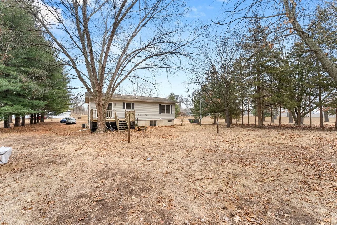 Nhà bán 2 phòng ngủ tại New Boston, IL - $154,000
