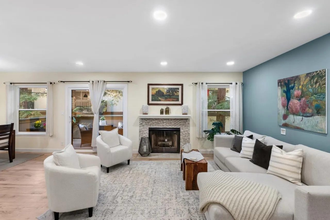 Nhà bán 2 phòng ngủ tại Campbell, CA - $895,000