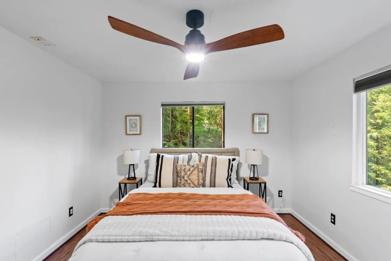 Nhà bán 3 phòng ngủ tại Brookdale, CA - $795,000 - ảnh 8