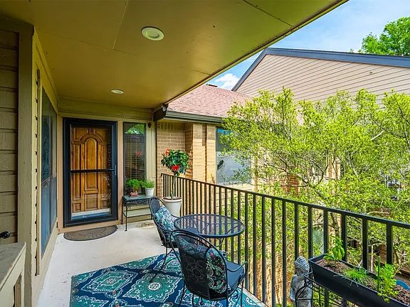 Nhà bán 2 phòng ngủ tại Dallas, TX - $325,000 - ảnh 3