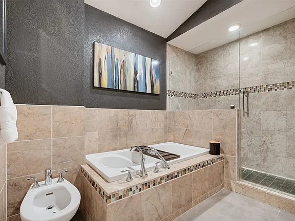 Nhà bán 2 phòng ngủ tại Dallas, TX - $325,000 - ảnh 13