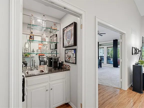 Nhà bán 2 phòng ngủ tại Dallas, TX - $325,000 - ảnh 8