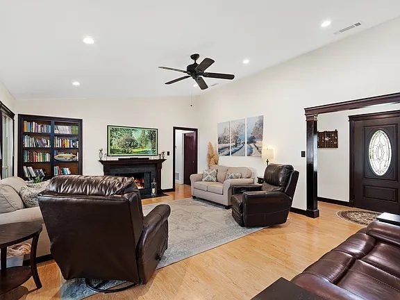 Nhà bán 3 phòng ngủ tại Allen, TX - $399,000 - ảnh 3