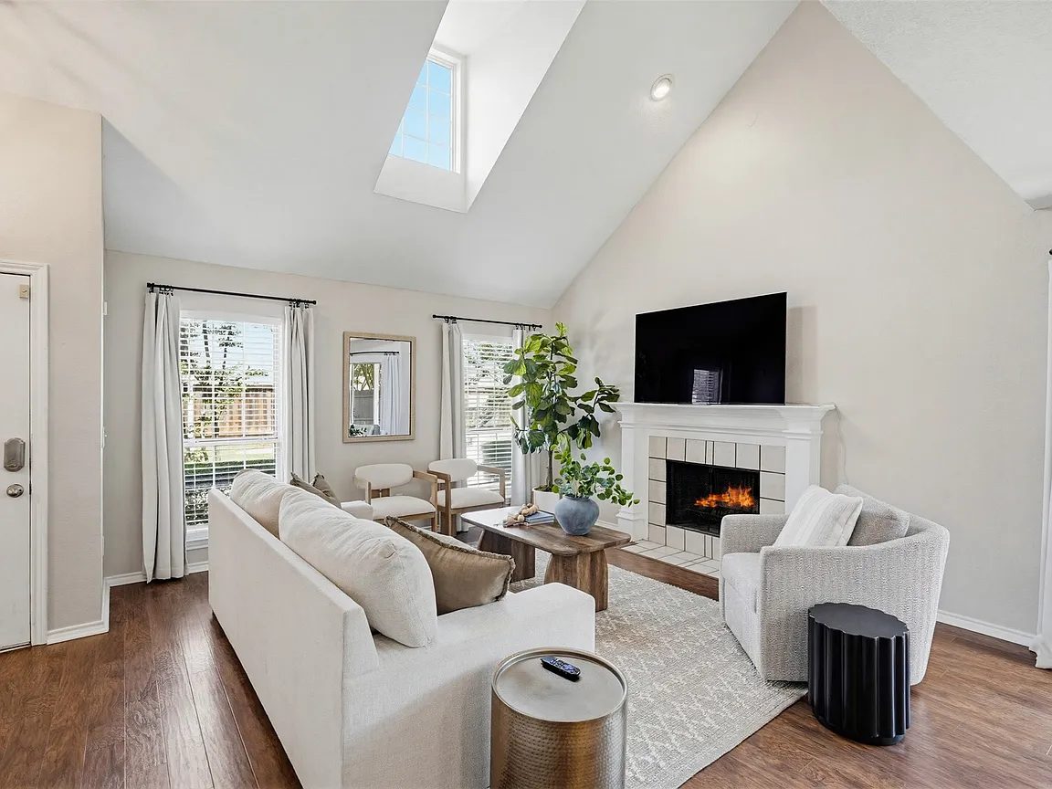 Nhà bán 2 phòng ngủ tại Dallas, TX - $314,000 - ảnh 2