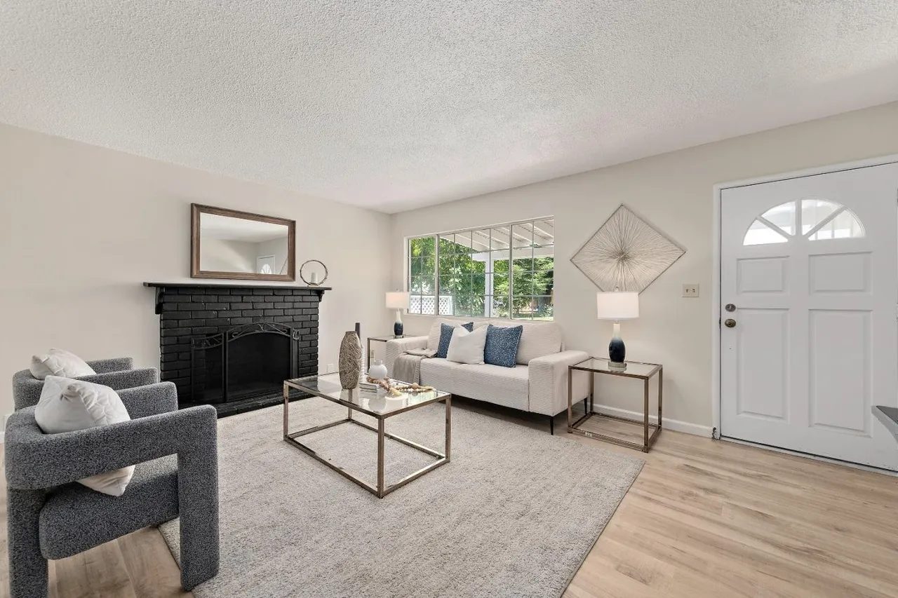 Nhà bán 4 phòng ngủ tại San Jose, CA - $1,098,000 - ảnh 2