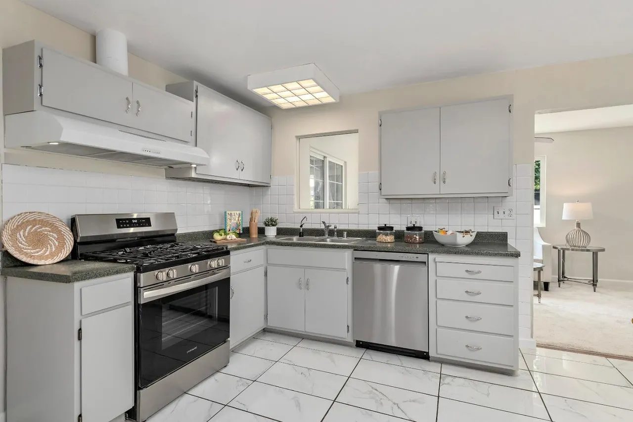 Nhà bán 4 phòng ngủ tại San Jose, CA - $1,098,000 - ảnh 4
