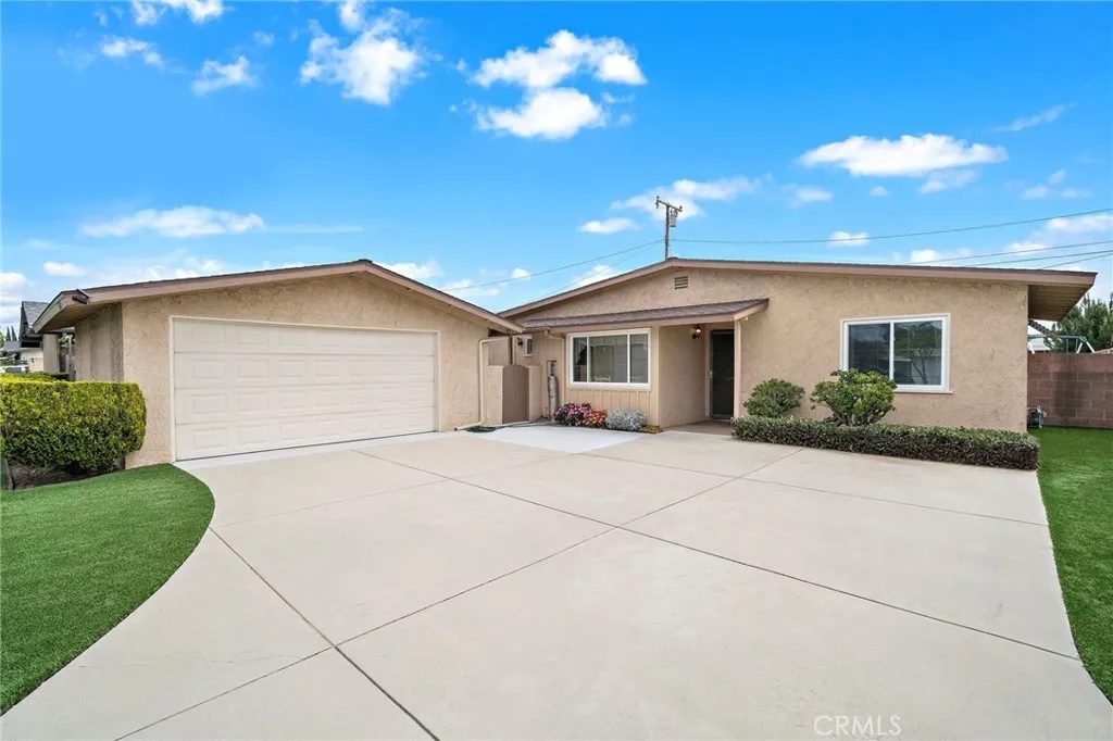 Nhà bán 4 phòng ngủ tại Westminster, CA - $959,000