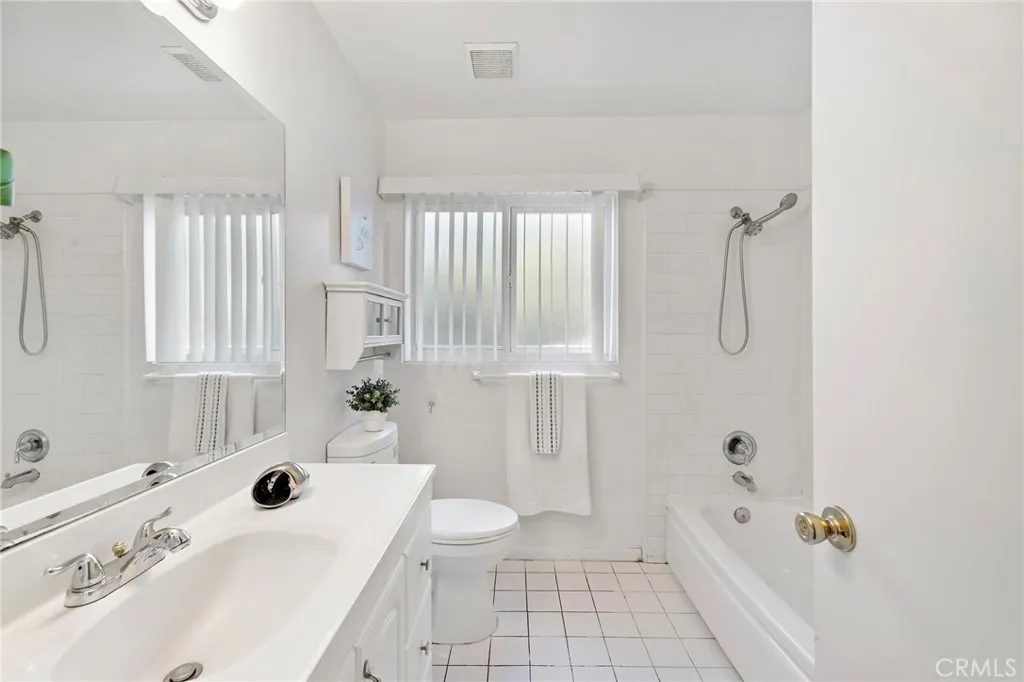 Nhà bán 4 phòng ngủ tại Garden Grove, CA - $1,069,000 - ảnh 10