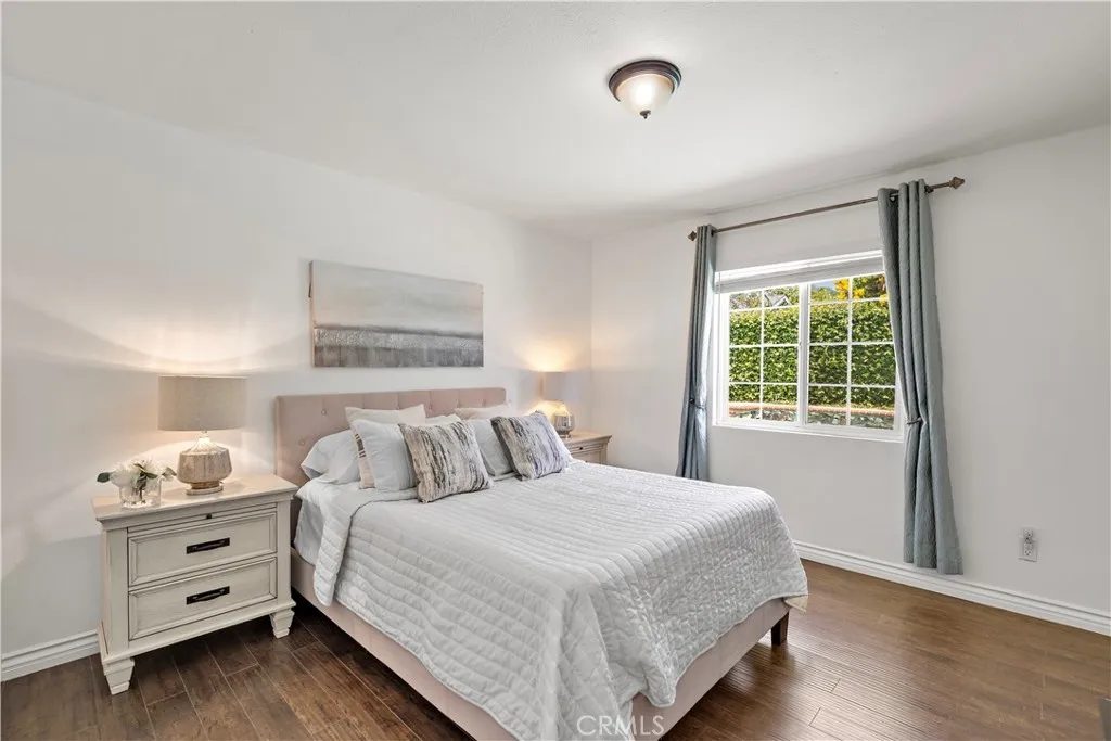Nhà bán 4 phòng ngủ tại Anaheim, CA - $1,249,000 - ảnh 8