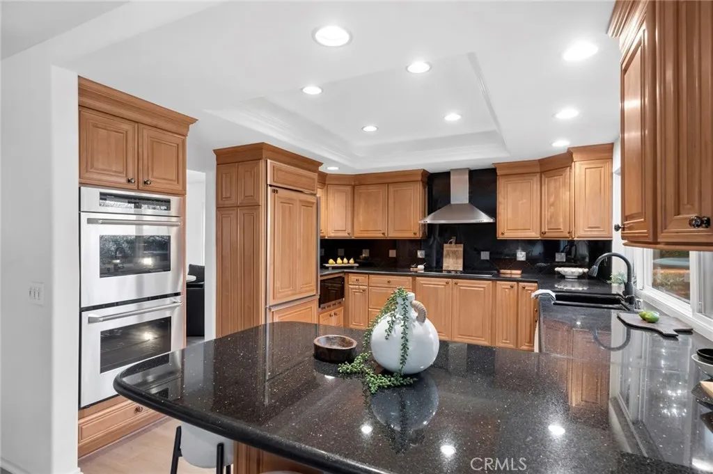 Nhà bán 5 phòng ngủ tại Laguna Hills, CA - $1,699,000 - ảnh 7