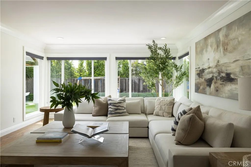 Nhà bán 5 phòng ngủ tại Newport Beach, CA - $4,650,000 - ảnh 3