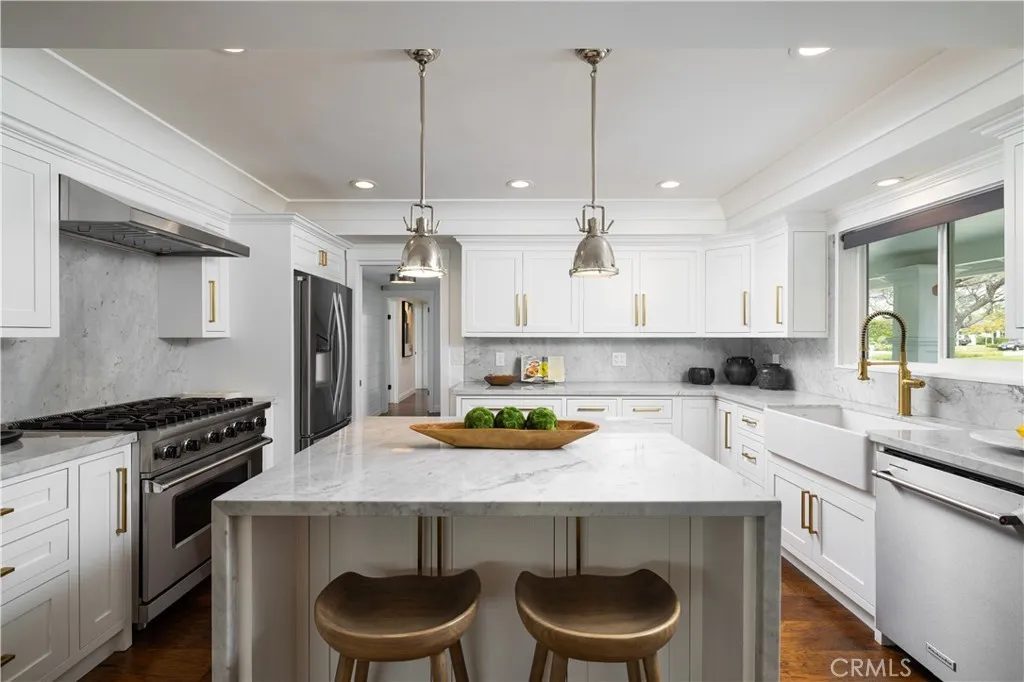 Nhà bán 5 phòng ngủ tại Newport Beach, CA - $4,650,000 - ảnh 6