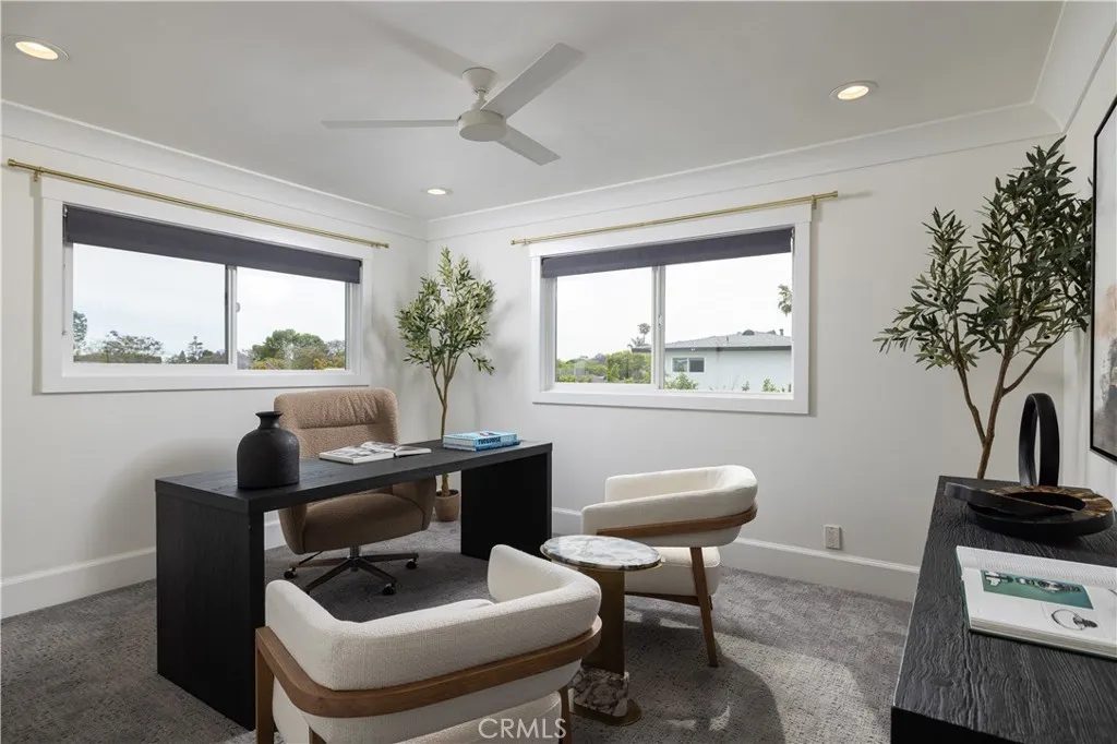Nhà bán 5 phòng ngủ tại Newport Beach, CA - $4,650,000 - ảnh 13