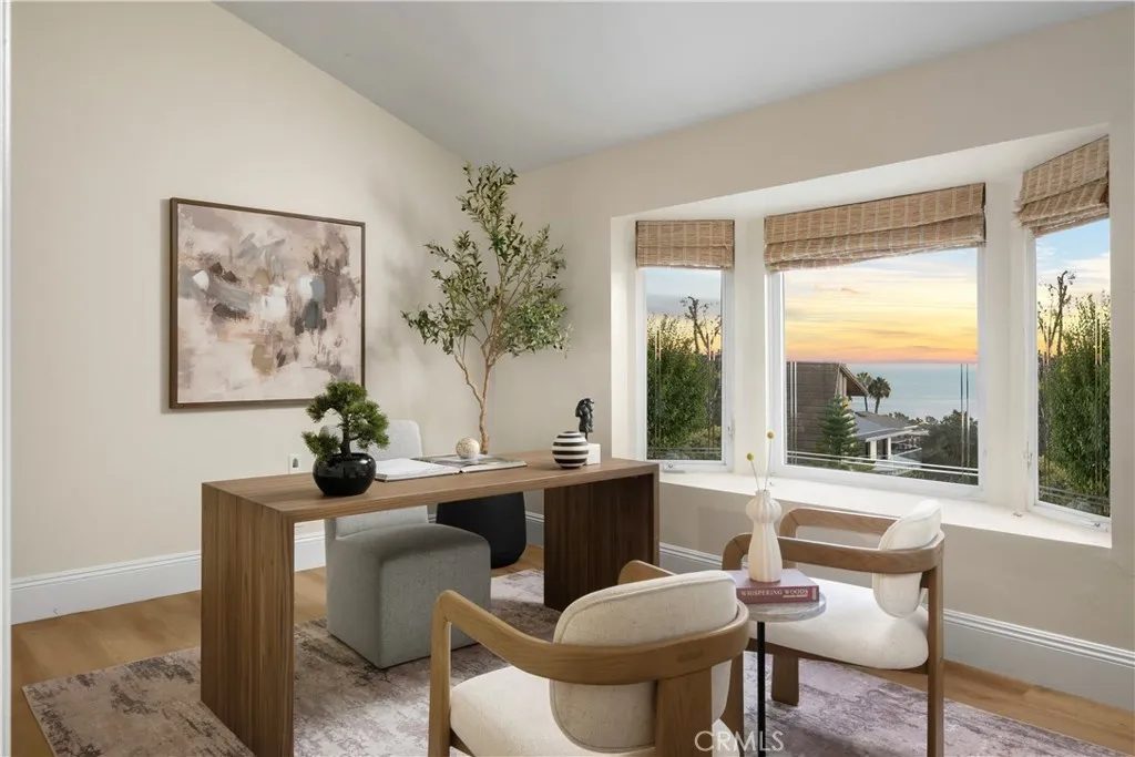 Nhà bán 4 phòng ngủ tại Laguna Beach, CA - $4,495,000 - ảnh 9