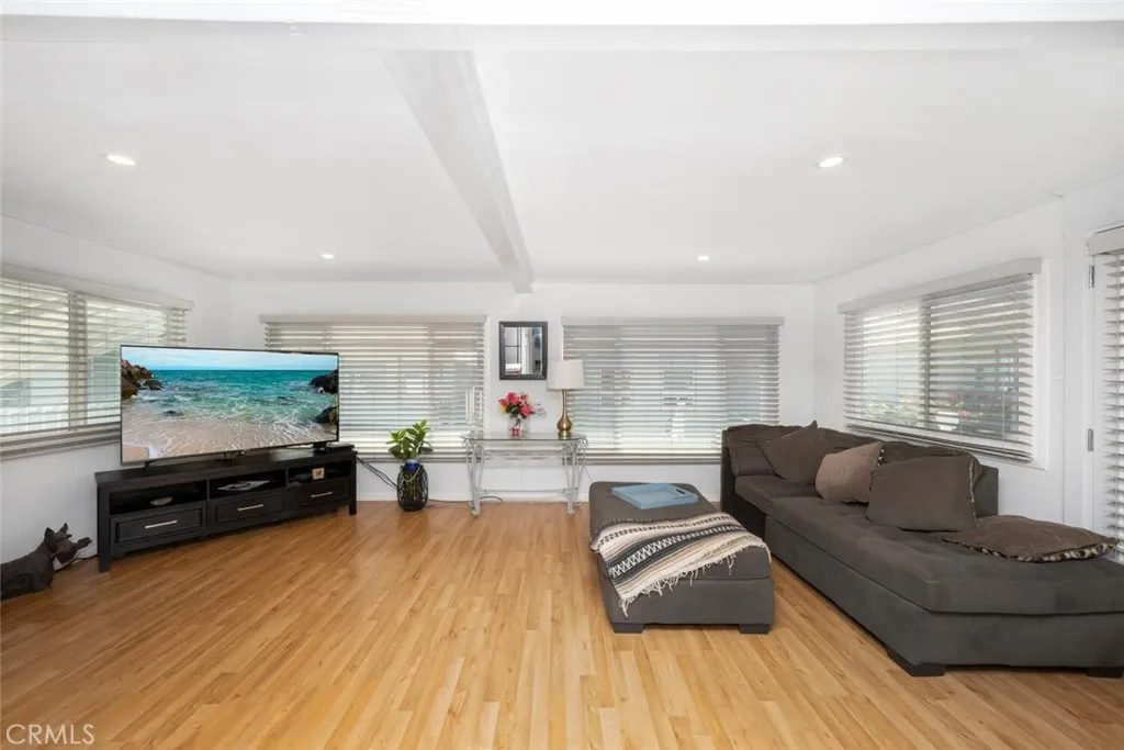 Nhà bán 2 phòng ngủ tại Long Beach, CA - $235,000 - ảnh 11