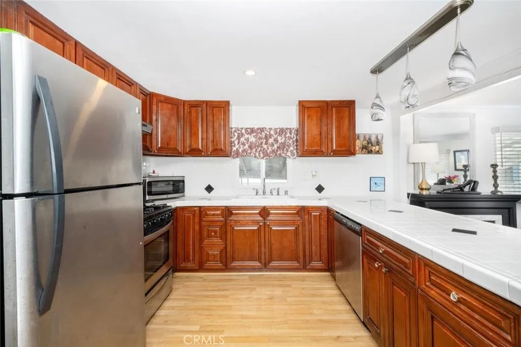 Nhà bán 2 phòng ngủ tại Long Beach, CA - $235,000 - ảnh 9