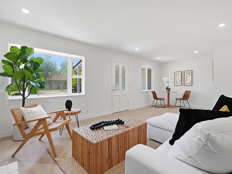 Nhà bán 4 phòng ngủ tại Cupertino, CA - $2,880,000 - ảnh 3