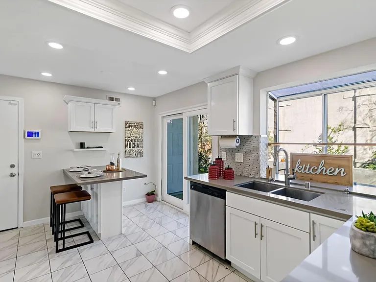 Nhà bán 3 phòng ngủ tại Fremont, CA - $1,450,000 - ảnh 7