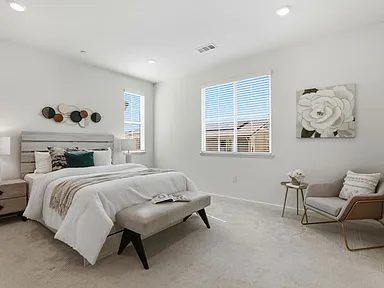 Nhà bán 4 phòng ngủ tại Gilroy, CA - $1,074,000 - ảnh 2