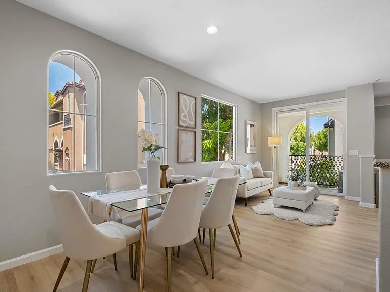 Nhà bán 3 phòng ngủ tại Milpitas, CA - $998,000 - ảnh 2