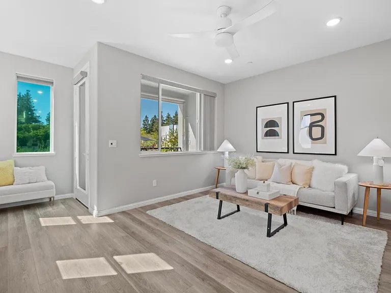 Nhà bán 3 phòng ngủ tại San Jose, CA - $988,000