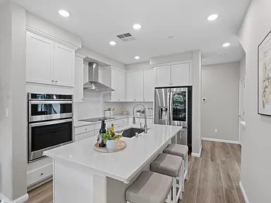 Nhà bán 3 phòng ngủ tại San Jose, CA - $988,000 - ảnh 2