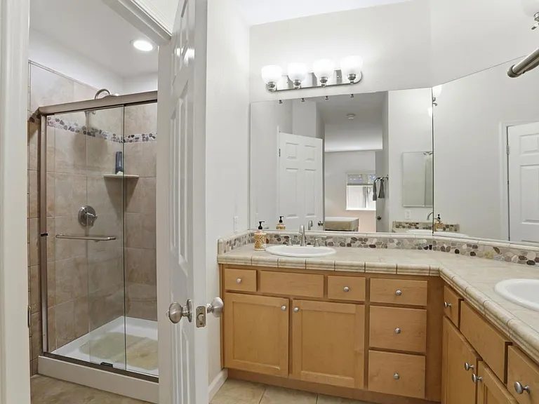 Nhà bán 2 phòng ngủ tại San Jose, CA - $659,000 - ảnh 6