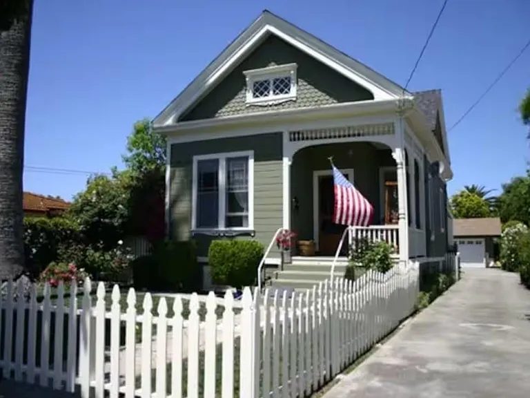 Nhà bán 3 phòng ngủ tại Santa Clara, CA - $3,200,000