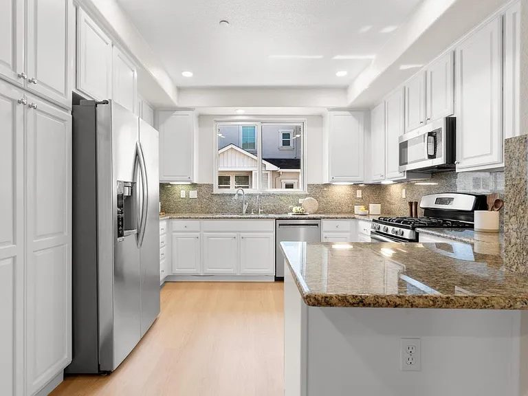 Nhà bán 3 phòng ngủ tại San Jose, CA - $1,088,800 - ảnh 4