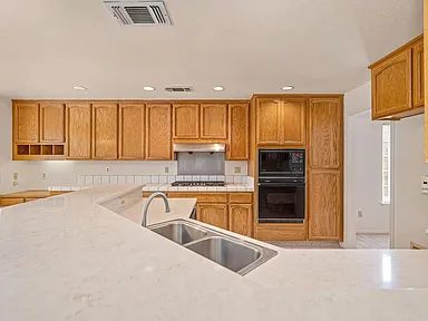 Nhà bán 4 phòng ngủ tại Elk Grove, CA - $630,000 - ảnh 7