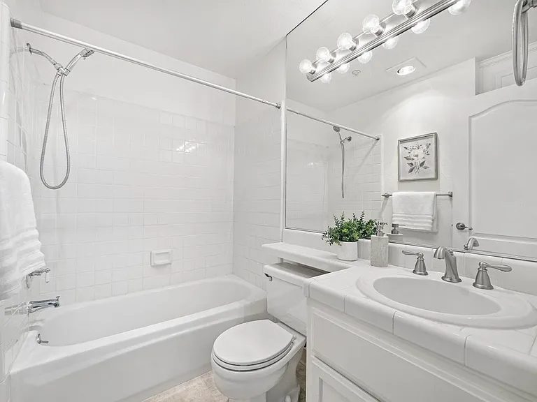 Nhà bán 2 phòng ngủ tại Fremont, CA - $749,000 - ảnh 6