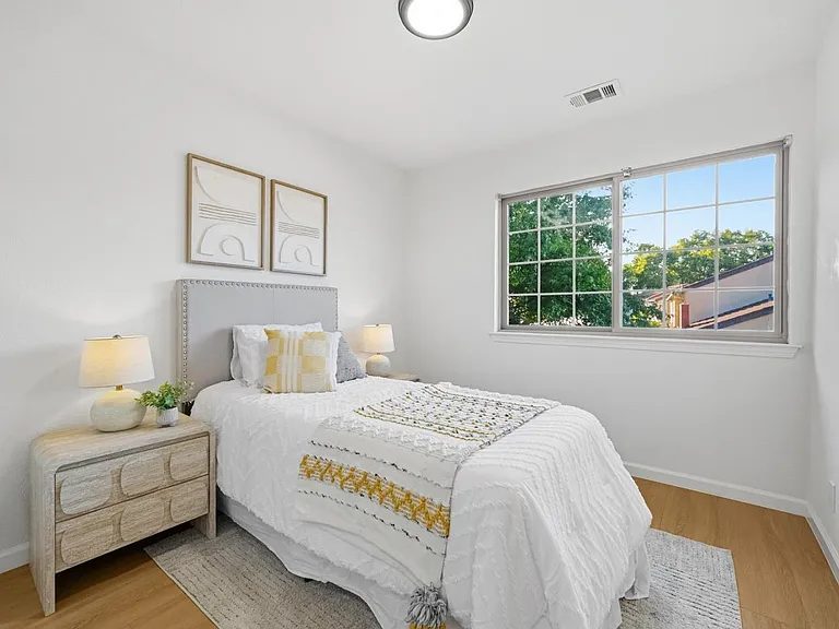 Nhà bán 4 phòng ngủ tại San Jose, CA - $949,000 - ảnh 8