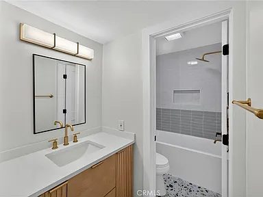 Nhà bán 1 phòng ngủ tại Santa Ana, CA - $434,000 - ảnh 7