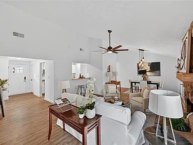 Nhà bán 3 phòng ngủ tại Roswell, GA - $435,000 - ảnh 2